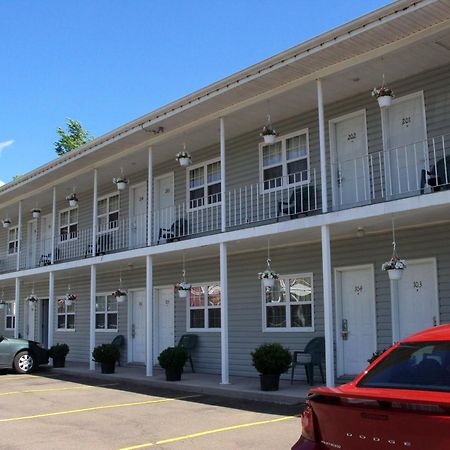 Midtown Motel & Suites Moncton Exteriör bild