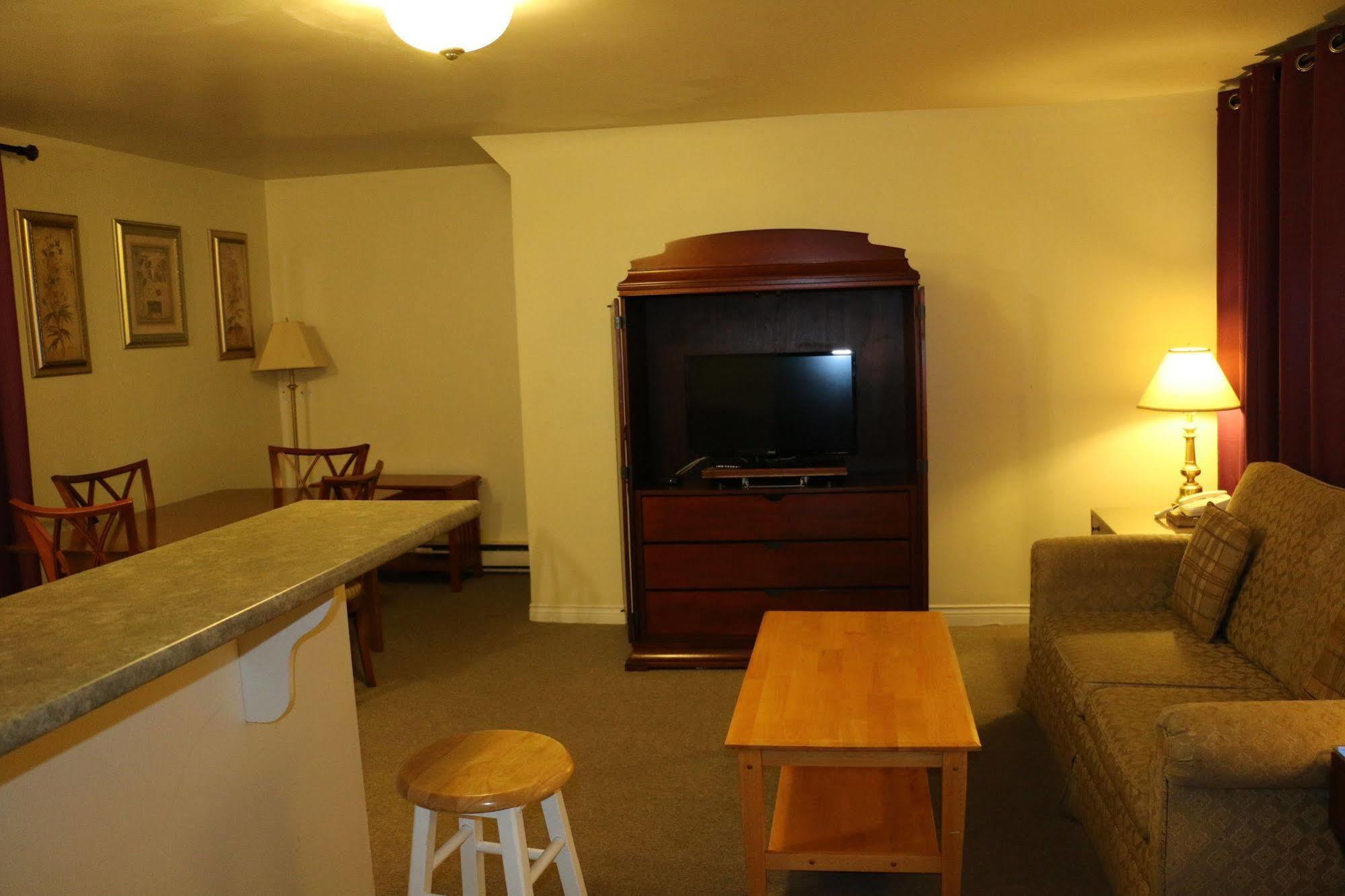 Midtown Motel & Suites Moncton Exteriör bild