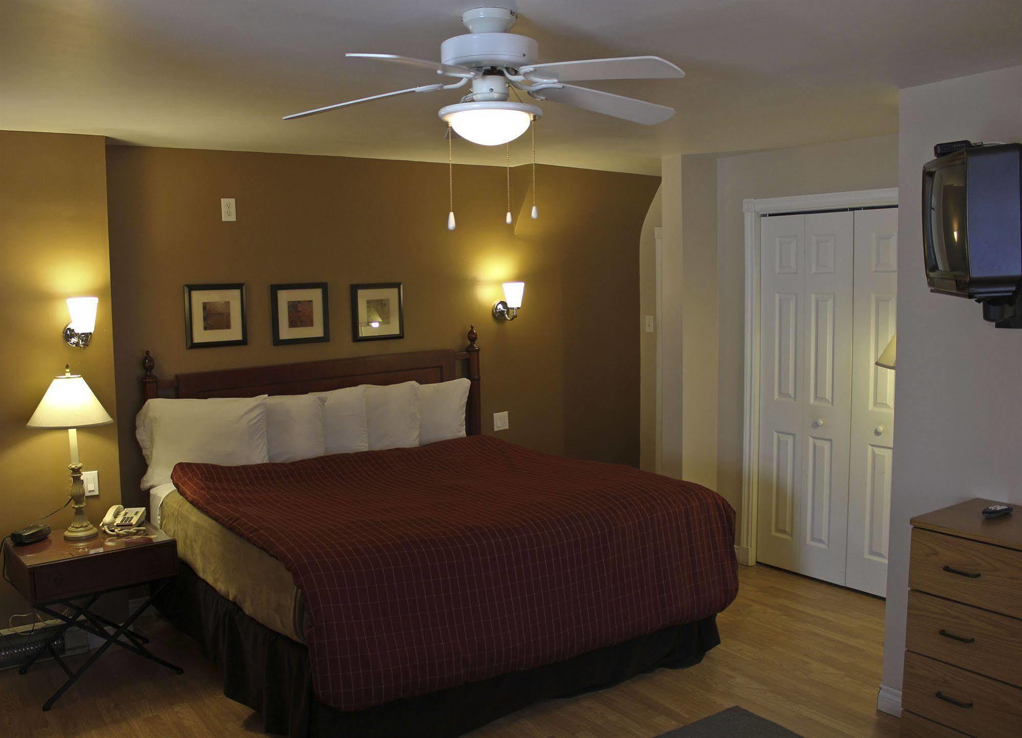 Midtown Motel & Suites Moncton Exteriör bild